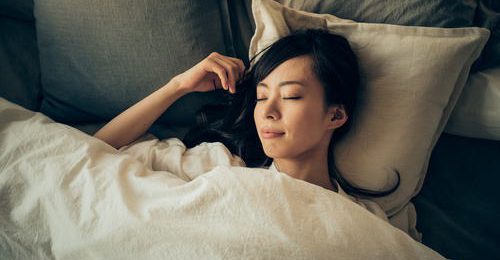 髪と心身を整える！睡眠の質を高める７つの方法